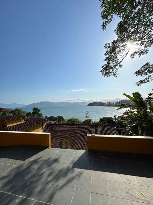 Por De Sol No Mar Da Cama Villa คารากัวตาตูบา ภายนอก รูปภาพ